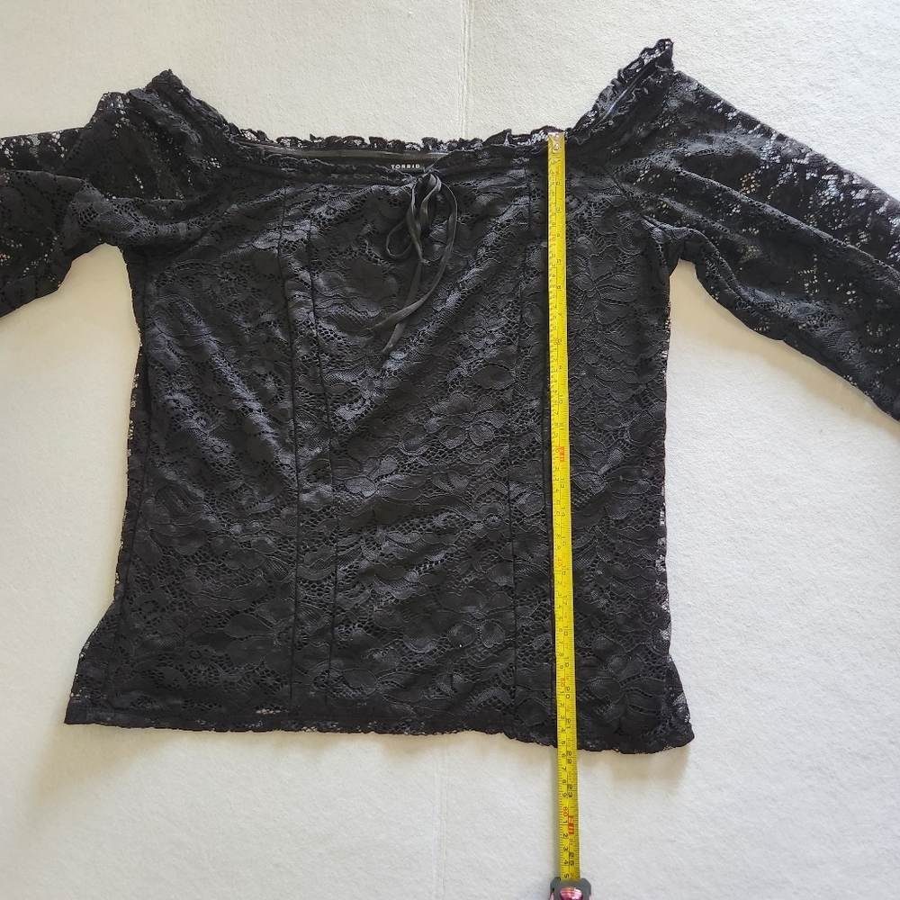 Torrid Black Lace Off-Shoulder Blouse Fully Lined Size 2 Or 2X - Picture 5 of 10